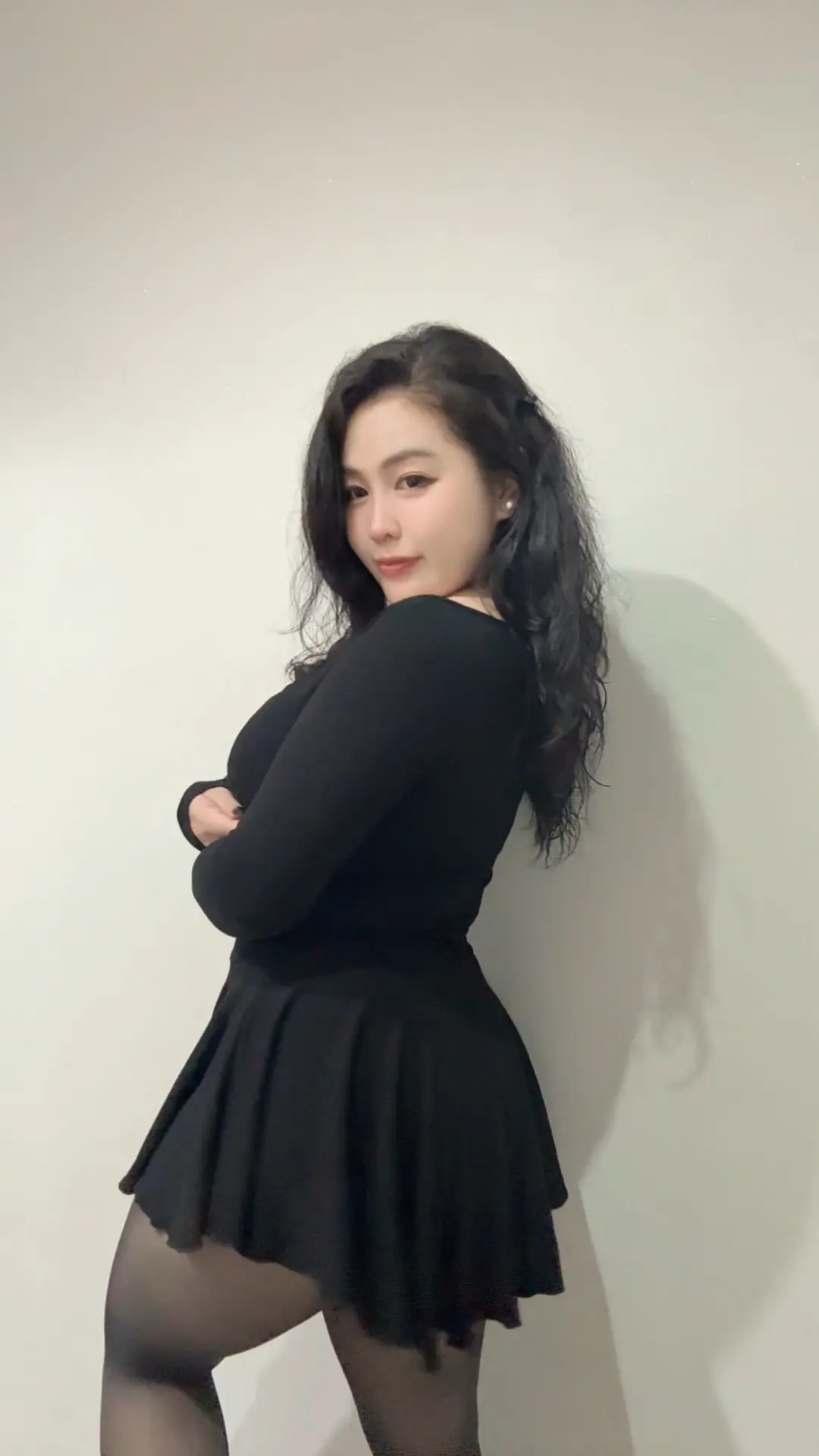 一有好感我就想天长地久  一有矛盾我就想再也不见