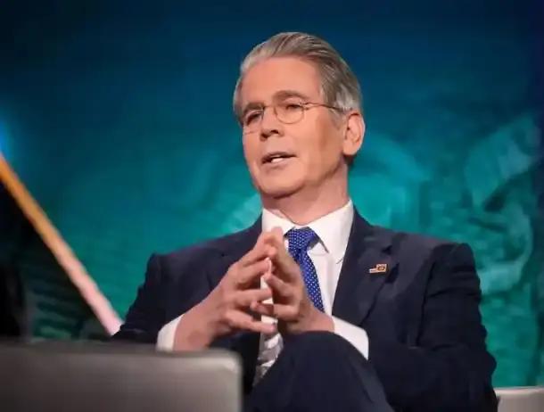 摊牌了！美国人终于不装了！美国财长贝森特直接把话挑明：“决不允许中国出现‘数字丝