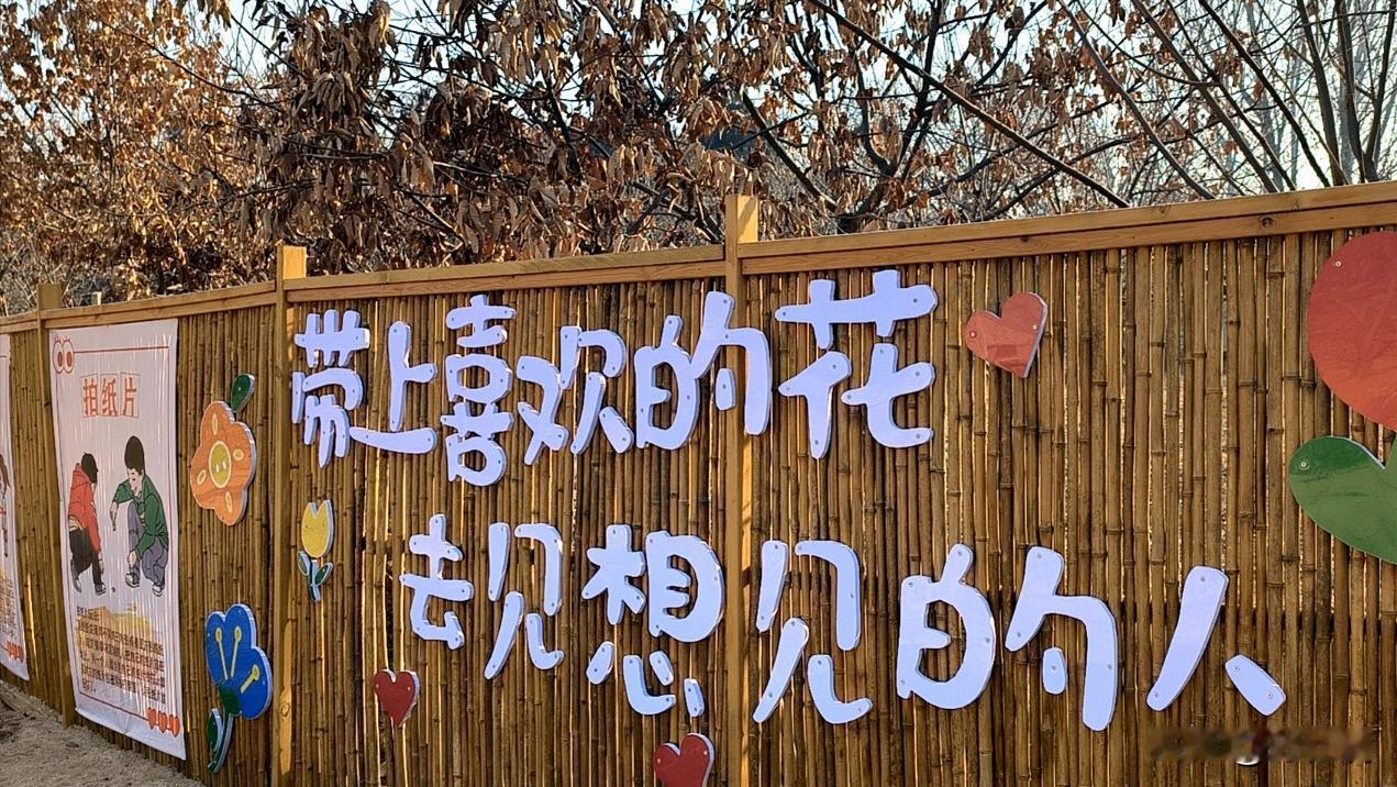 王老师退休了，干了一辈子教育工作，终于从岗位上退下来。按很多人的想法，退休后应该