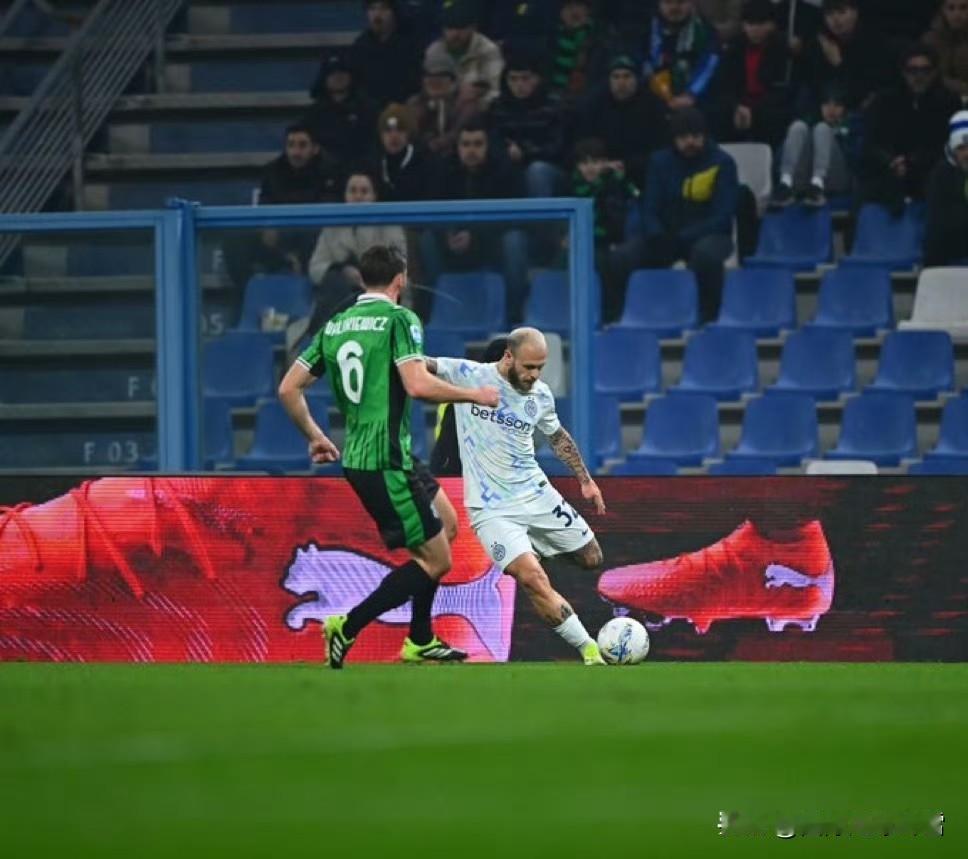 我挺喜欢国米最近一段时间的比赛策略，对于那些踢国米时雪藏颇多精锐，强度拉的也不是