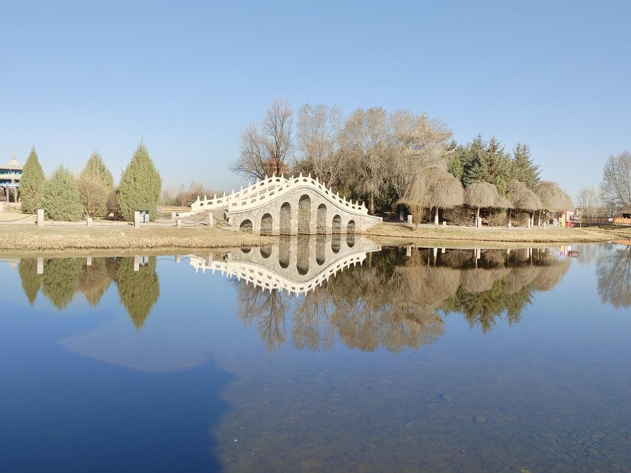 人这一生，一定要懂得自愈这世上没有谁能永远陪谁，也没有谁能真正替你承受所有