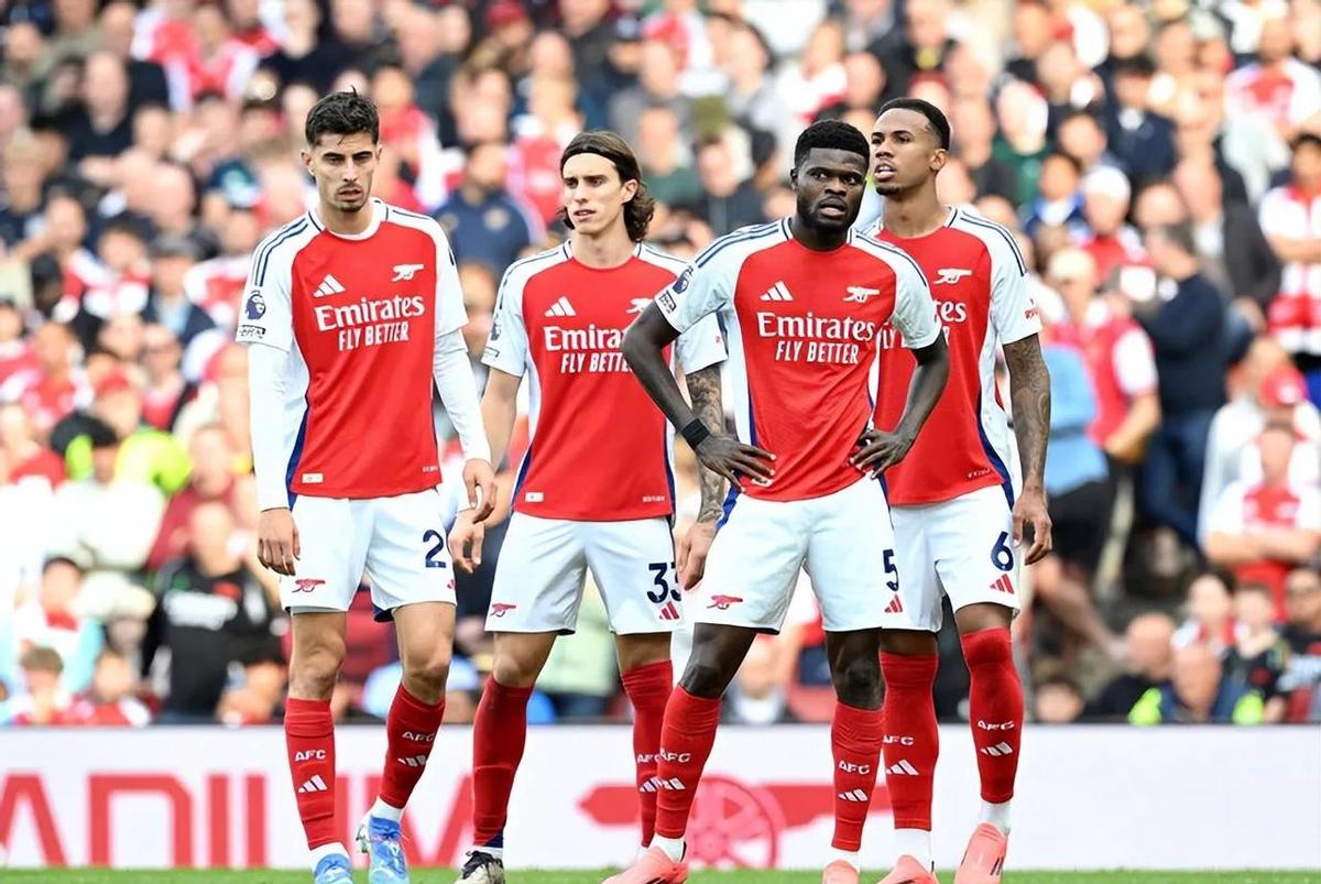 阿森纳这波真有点东西了。托尼一来，锋线立马活了，不是补丁，是拼图凑齐了。五轮