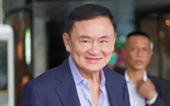 泰王对他信进行了特殊照顾。当地时间9月25日，他信服刑半个月，对监狱的典狱长称，