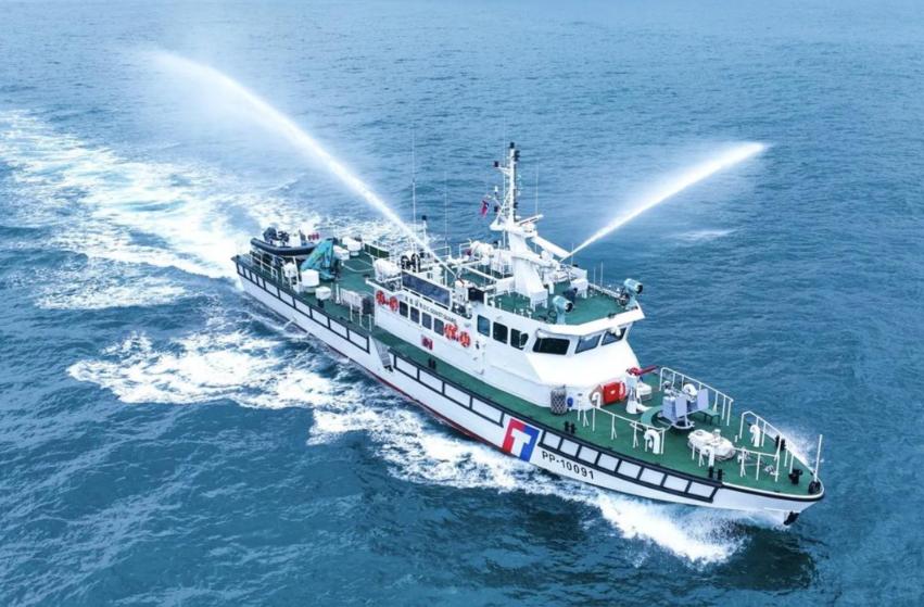 台“海巡署”正式宣布，8月13日，针对中国和印尼在台湾以东举行通航演练，台湾