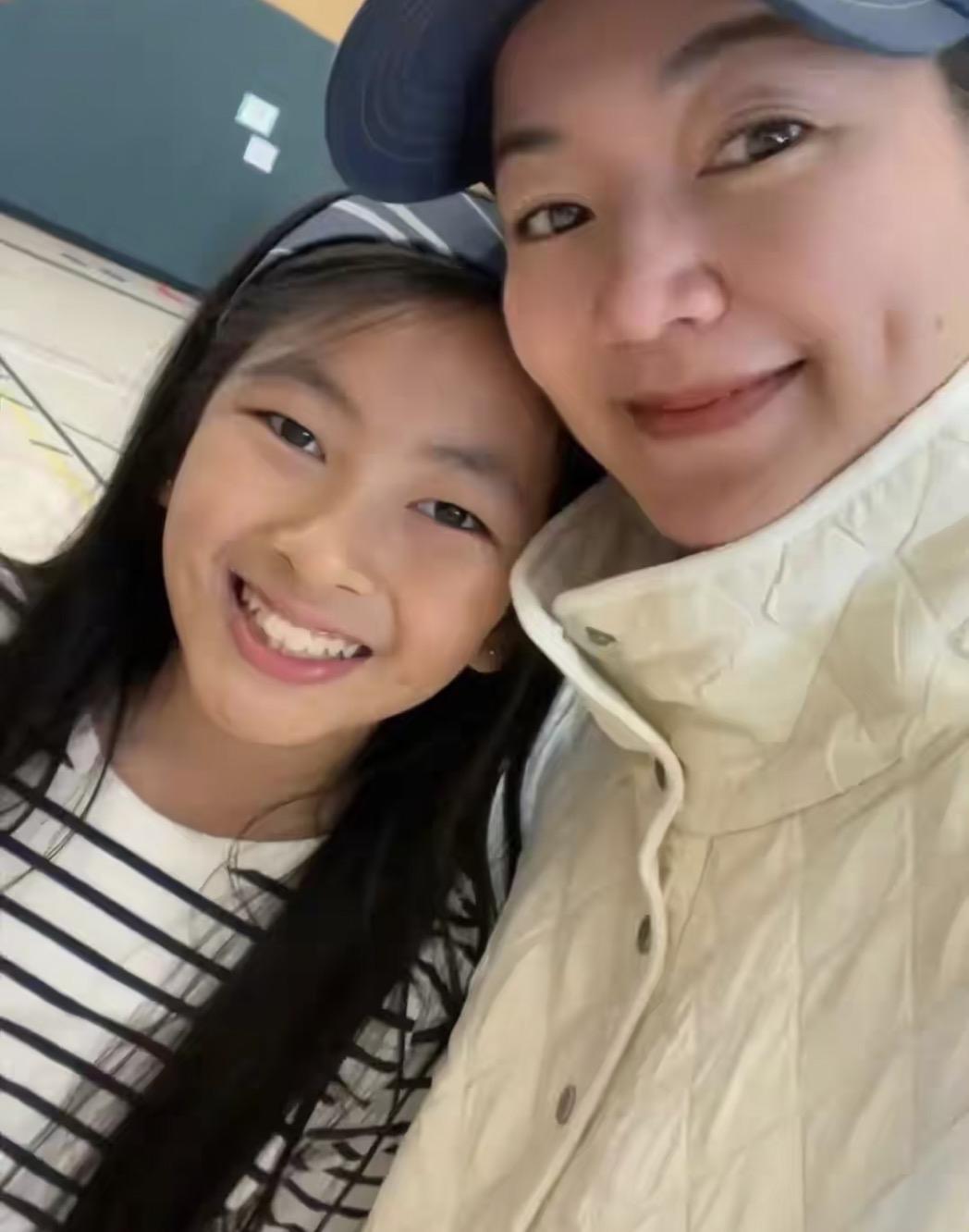 阿雅女儿的面相不一般，立马去查了下，结果吓一跳，原来生父是一位活佛！阿雅老