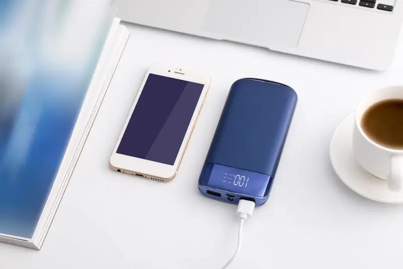 多个铁路局发布规定，携带的充电宝容量不能超过100瓦时，超过的不准带上火车，这也