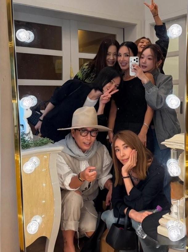 2日，演员严正花在Instagram上写道“非常感谢大家抽出宝贵的时间陪伴我”，