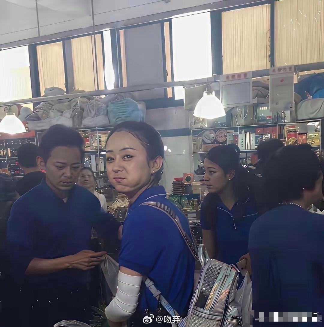 我都差点不敢认，这竟然是赵丽颖，我在想读技校的时候有没有谈过男朋友，男朋友估计可