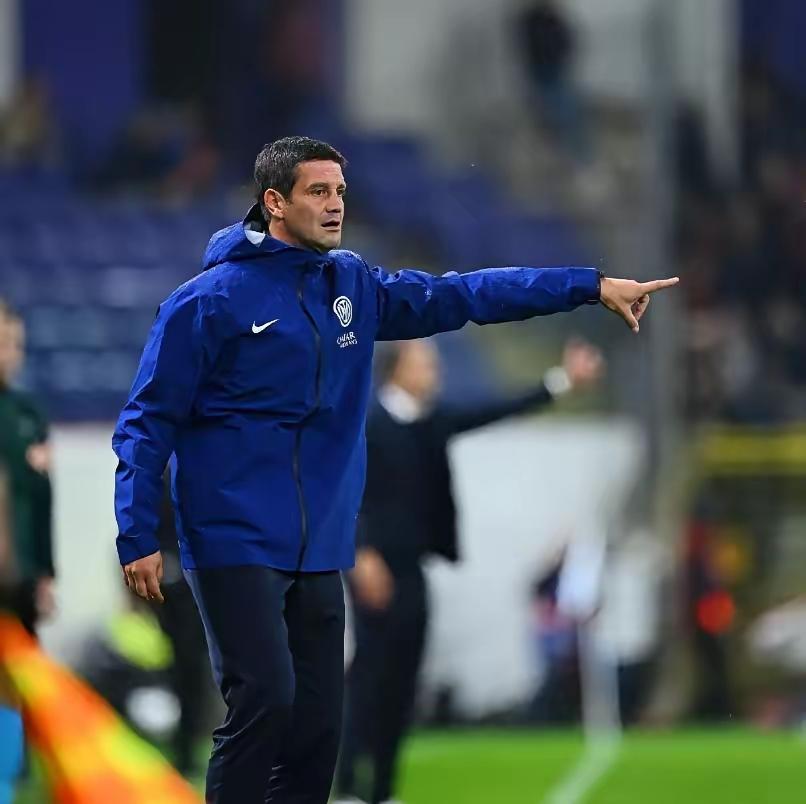 国米再努力，也满足不了挑剔和苛刻的意大利媒体。在国米欧冠平台上拼尽全力冲进决赛的