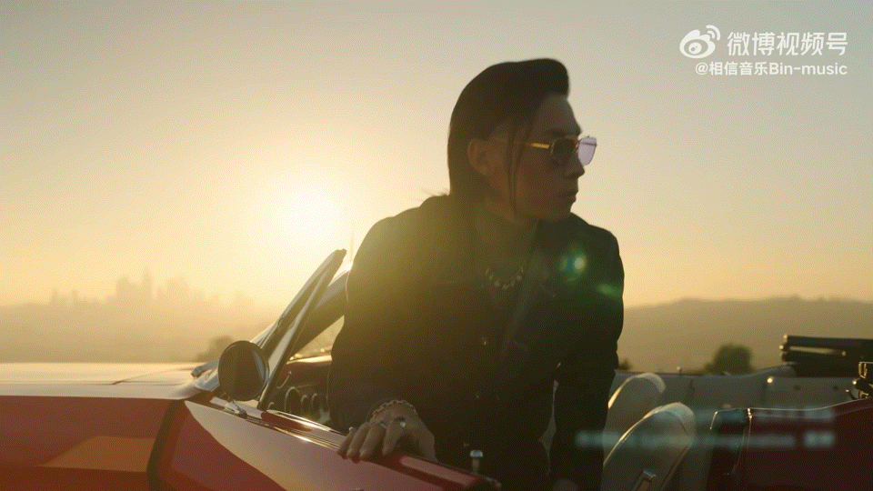 男神的旁边还是男神《恒星不忘》MV帅到上头！五位男神同框定格全是名场面，歌词