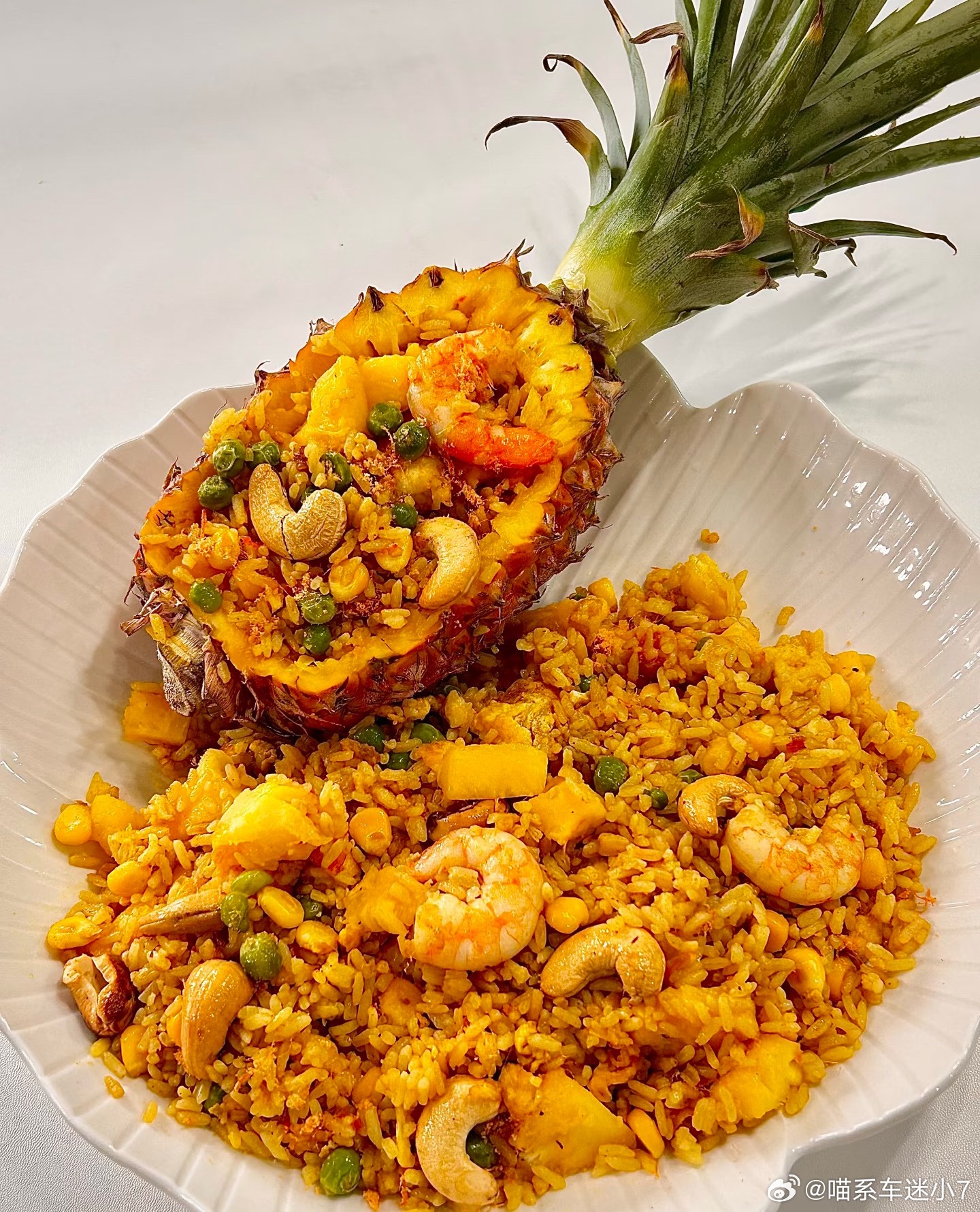 喜欢吃蓝莓和炒饭的都沉默了一定要让我在水果里边选择一样水果，来做配菜的话，那我选