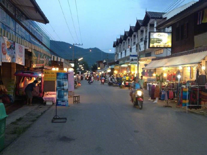 小清新的泰国拜县，是一个值得放松的好地方。风景摄影​​​​