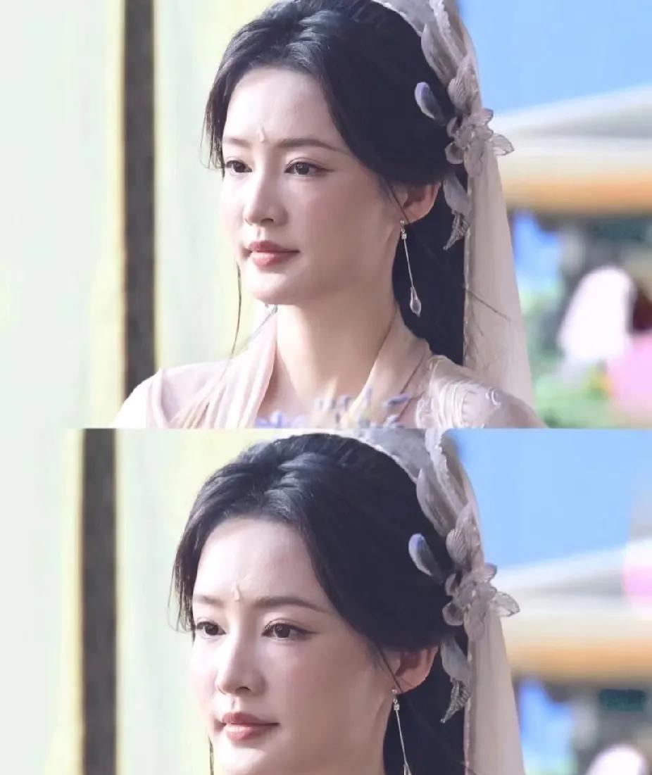 不是，李沁这脸是不是肿了……怎么有一种她也去动过的感觉。她今年已经34岁了，