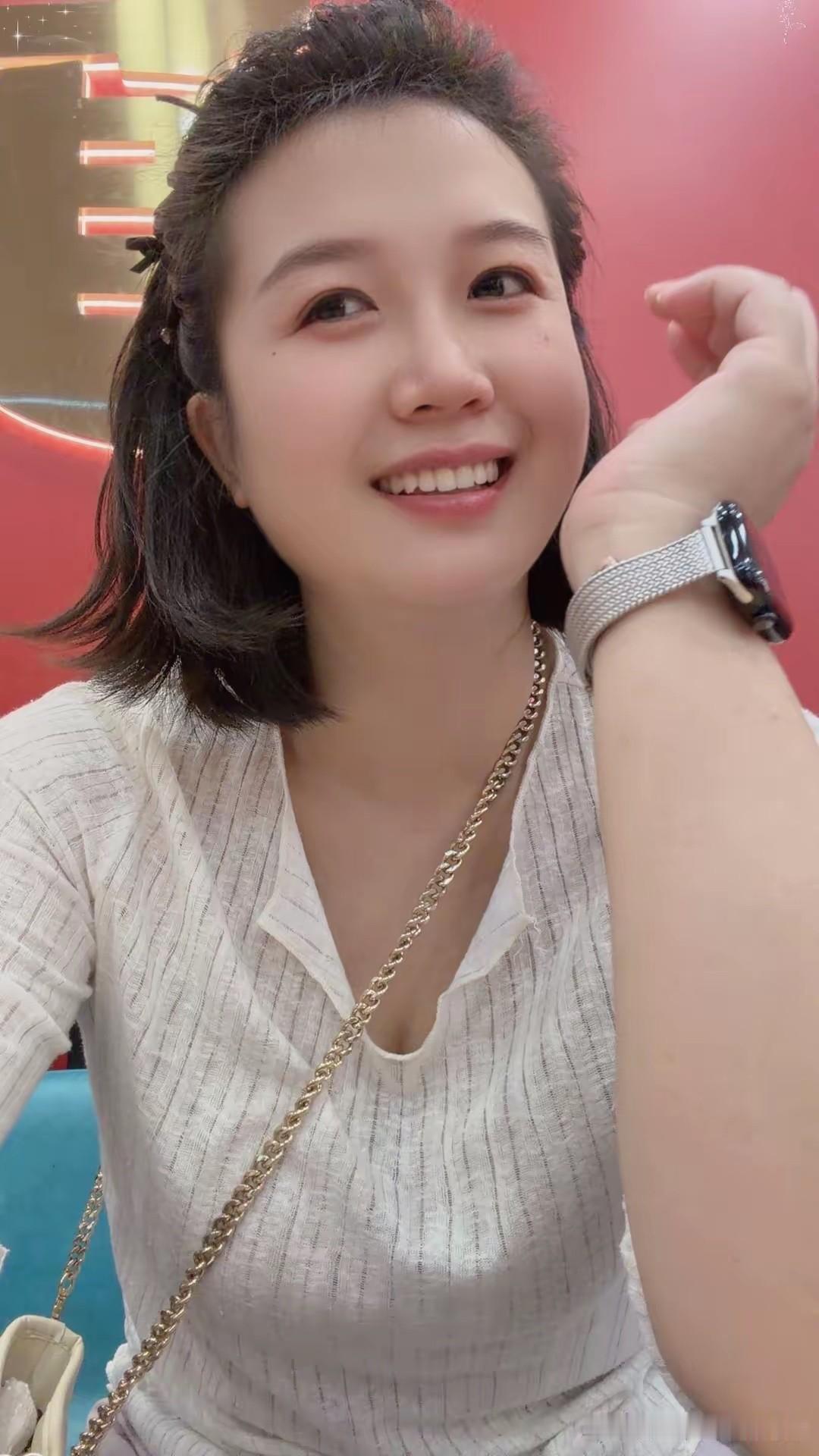 小孩放暑假就是父母最难过的时候为什么天天鼻子处眼睛的看着讨厌难受呀天天