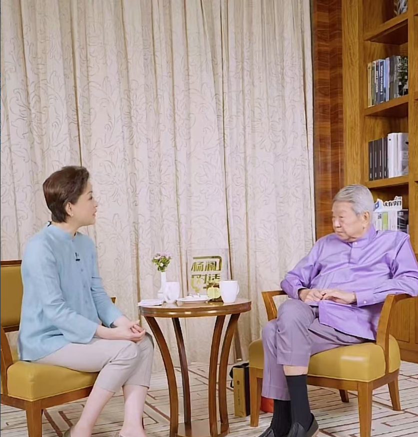 一生无儿无女的蔡澜，年轻的时候潇洒，中年的时候继续潇洒，到了老年还能潇洒，到了晚