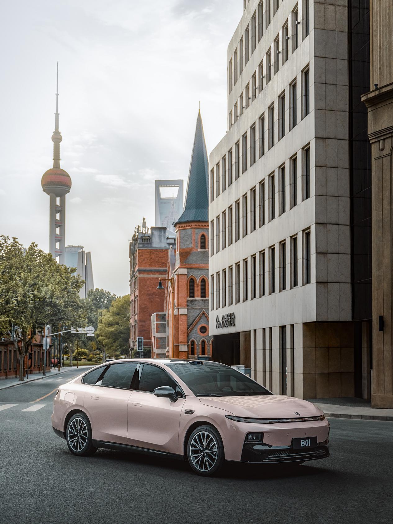 十来万预算，B01和海豹06EV，谁续航更长、底盘更稳？  在如今竞争激烈的