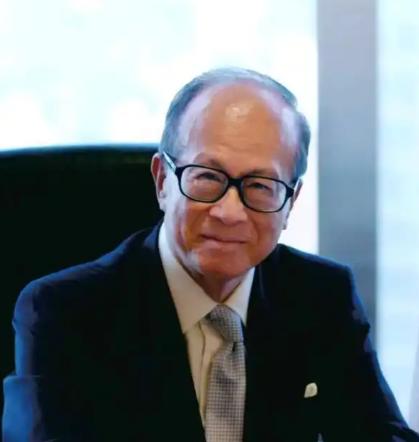 李嘉诚喊冤了：我问心无愧最近李嘉诚突然出来说问心无愧，话里话外透着委屈。