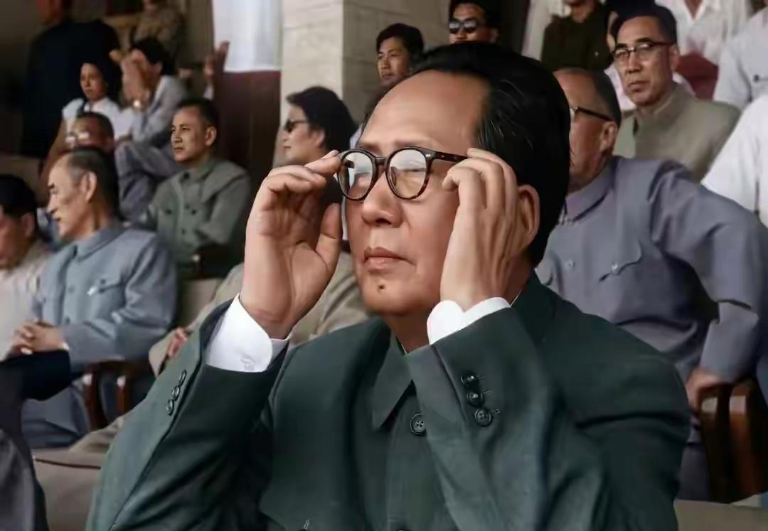 在这个世界上，能让美国和苏联两个超级大国同时感到“头大”、不敢轻举妄动的，恐怕只