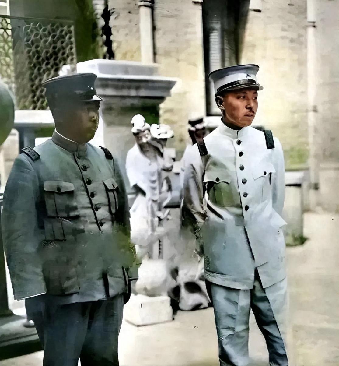 杨宇霆1928年被枪决前与张学良同框，看两人站姿就知早已分道扬镳1928年深秋