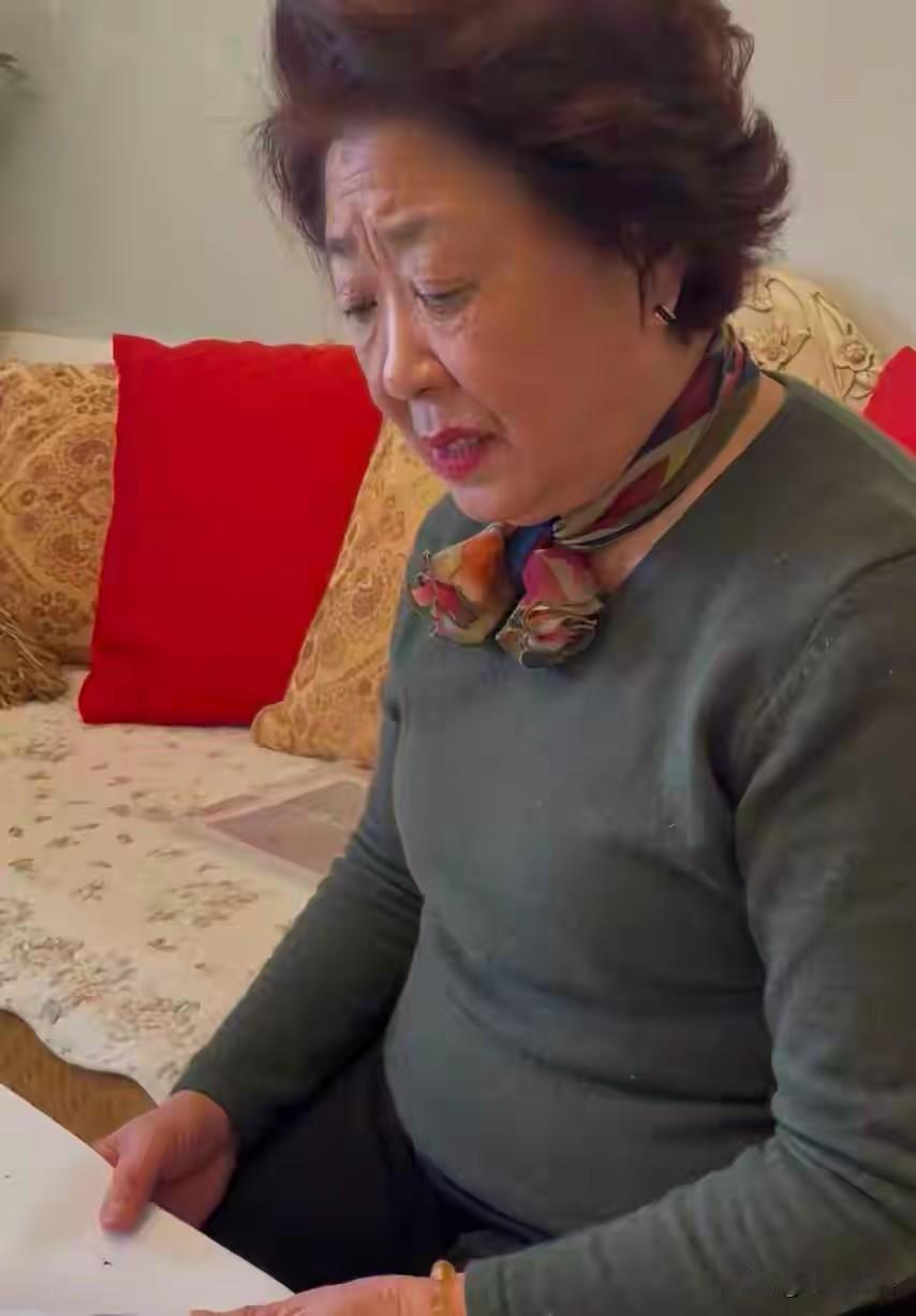 江南春事件又有新人物登场，澎湃新闻在采访庞叔令女士时，庞女士说在法院审理阶段她才