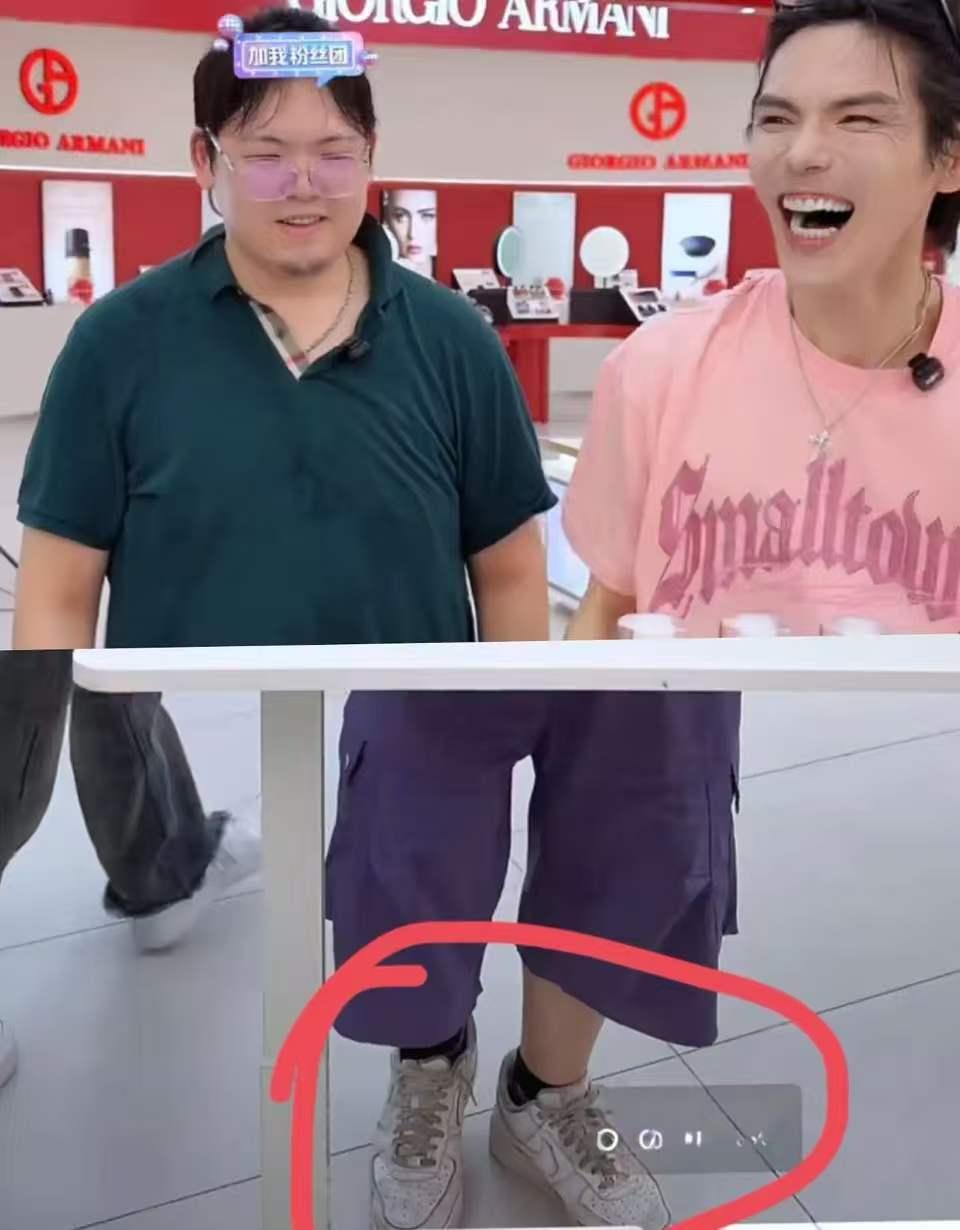向太的心估计都要碎了，她没想到，自己从小捧在手心长大的小儿子向佑现在生活的那么