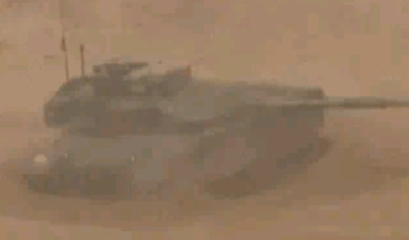 柬泰军事冲突进入第二天，柬埔寨的中械炮兵师所属81式火箭炮以及90式火箭炮，已经