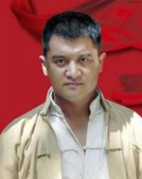 吴京和李连杰之间，竟隐藏着一个“失踪的师兄”！查了演员寇占文的底细，不查不知道，