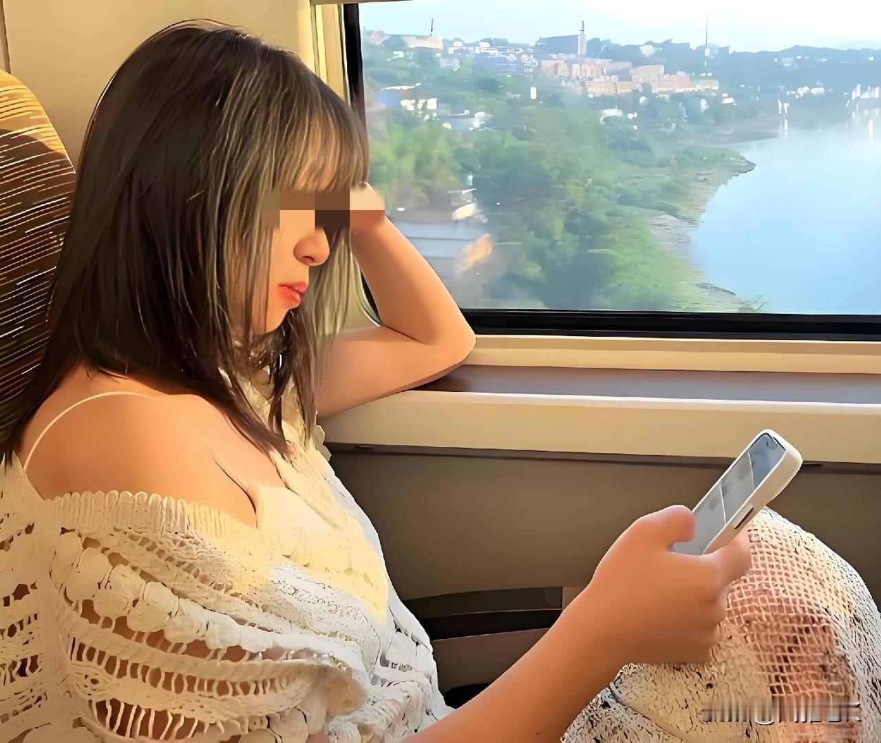 江苏某公司老板→“谁规定她奶奶去世有丧假的？我就是要开除她，我不管，别跟我讲她