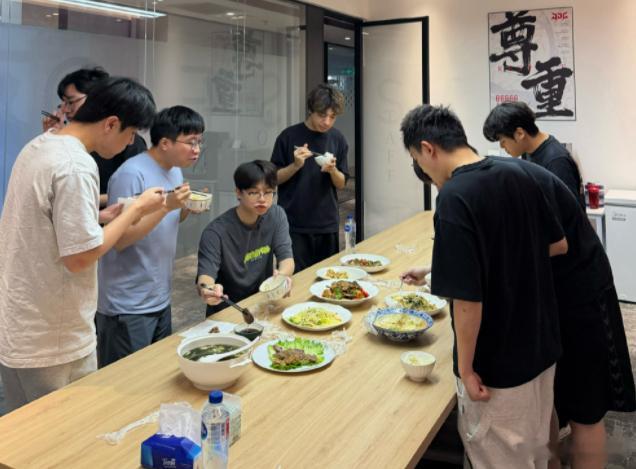 这JDG依旧是那个味，最错误的五个人和最错误的教练JDG接下来该踢谁呢？LGD二