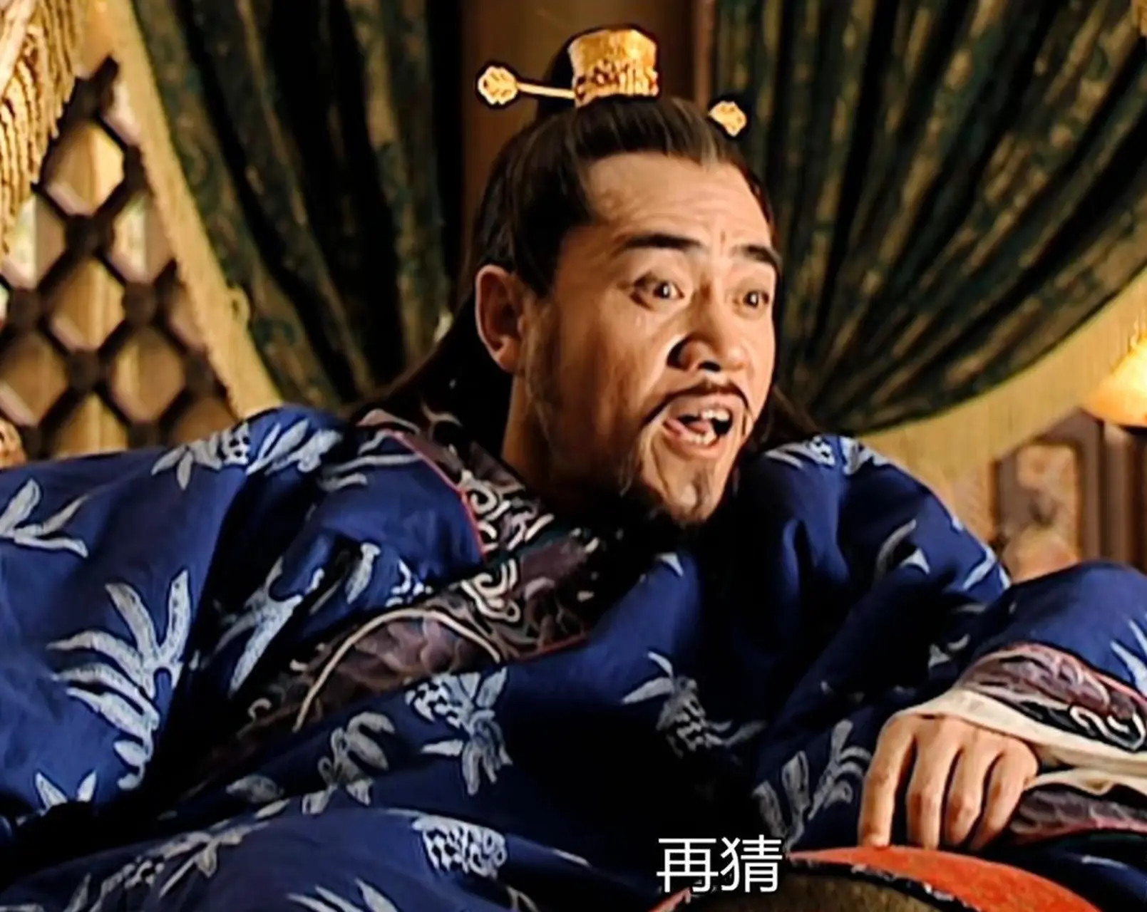 你最近会买手机吗如果比较犹豫的话，可以先看看上市比较久的机器，比如iPhone1