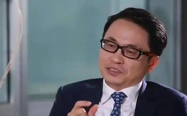 🌞2010年，河南高考状元张磊向耶鲁大学捐赠了888万美元，7年后，他又向