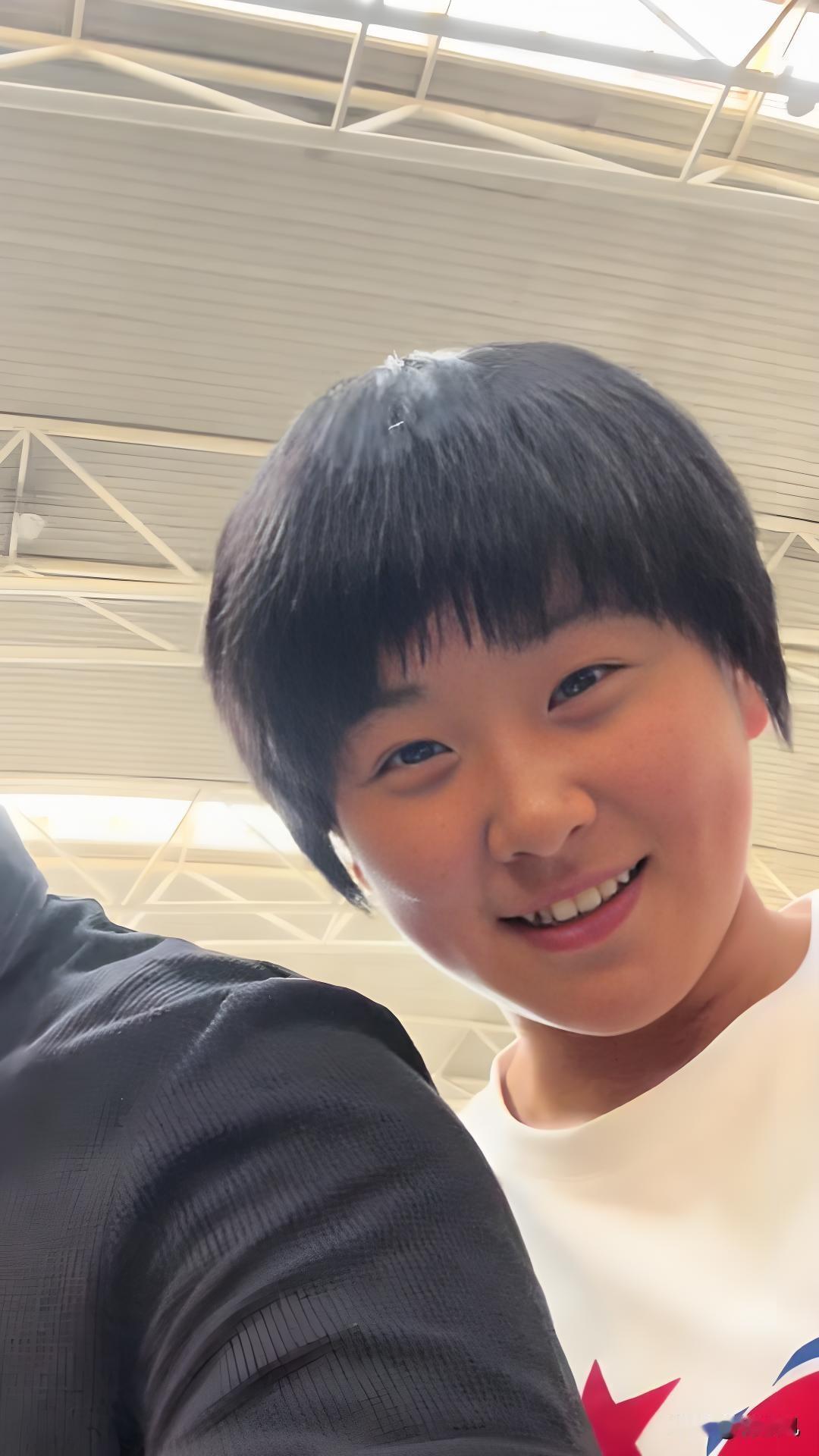 数据说话！金琴英这是要一怪到底吗？她反手那块神秘的维克塔斯长胶，已经悄然升级为1
