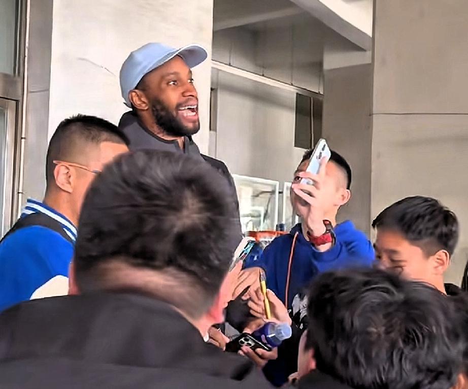难以置信！近日网传前辽宁功勋外援将要加盟广东男篮，听到这则消息时，我整个人都惊呆