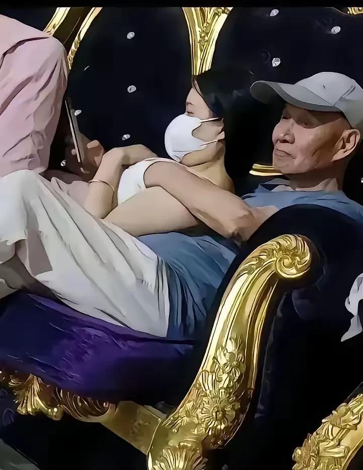 人老手不老，儿孙看到情何以堪？