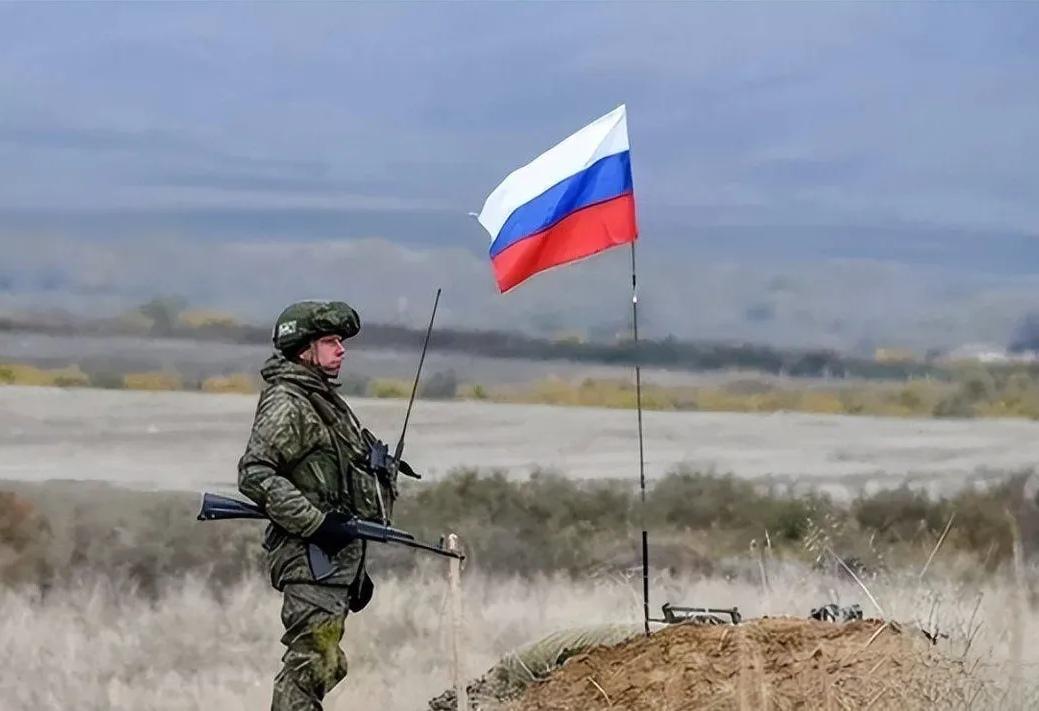 俄罗斯的野心很大的！其实俄罗斯的军队离基辅十分之近，可是俄军迟迟没有对乌克兰首都