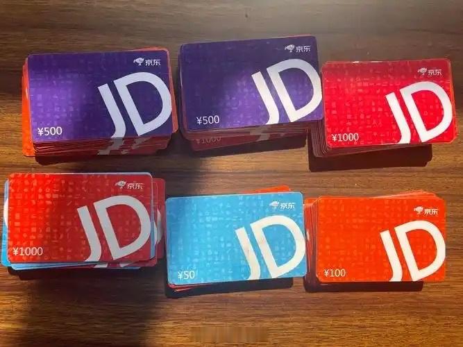 电车室长宠粉计划来了，室长替东哥安排一张点赞里抽铁粉，1000元子[比心]​