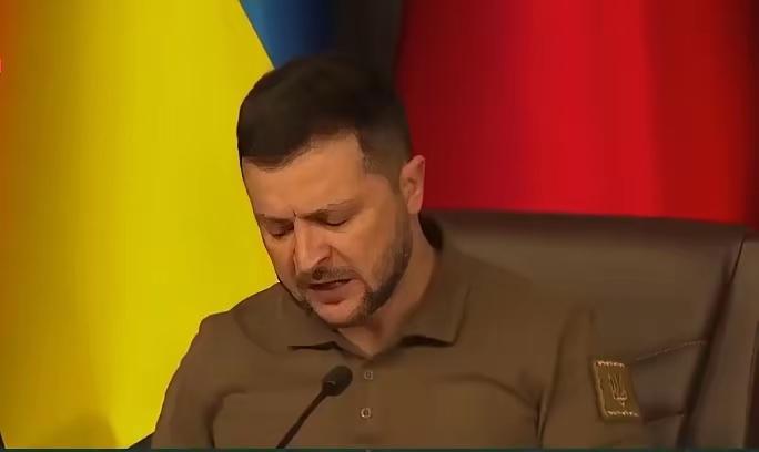 欧洲这热脸贴得，我都替他感到脸红！事关俄乌谈判，泽连斯基已经明确表示必须得有美