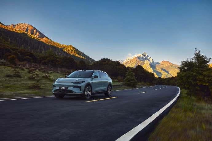 C11-零跑3月销量太猛了！！！原因竟是全靠这款中型SUV扛大梁？零跑3