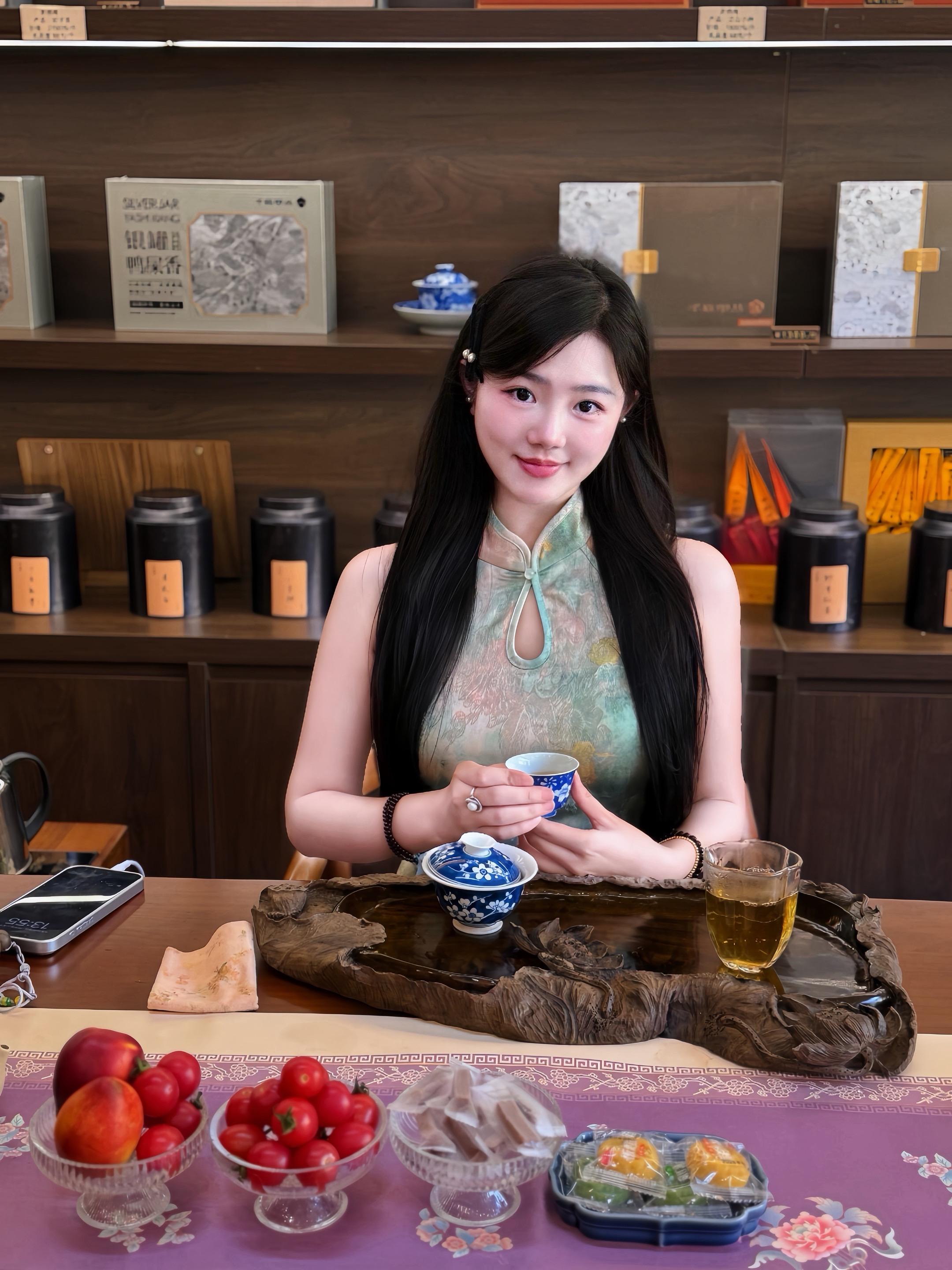 如果凌晨五点我叫你喝茶 你会问我喝什么茶 还是说我有病？
