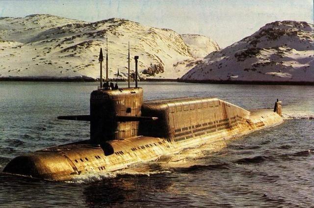 前北方大国领导人晚年在回忆录中提到，和东方大国相处期间，他做了一件令他最为后悔的