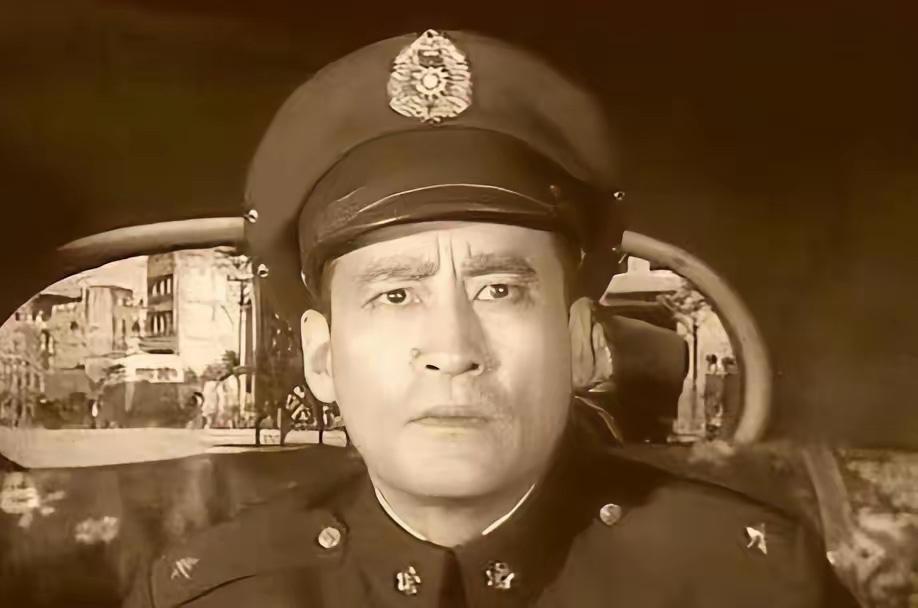1950年，公安便衣高俊峰去买烟，发现店老板坐姿太反常，一查之下，才发现他是军统