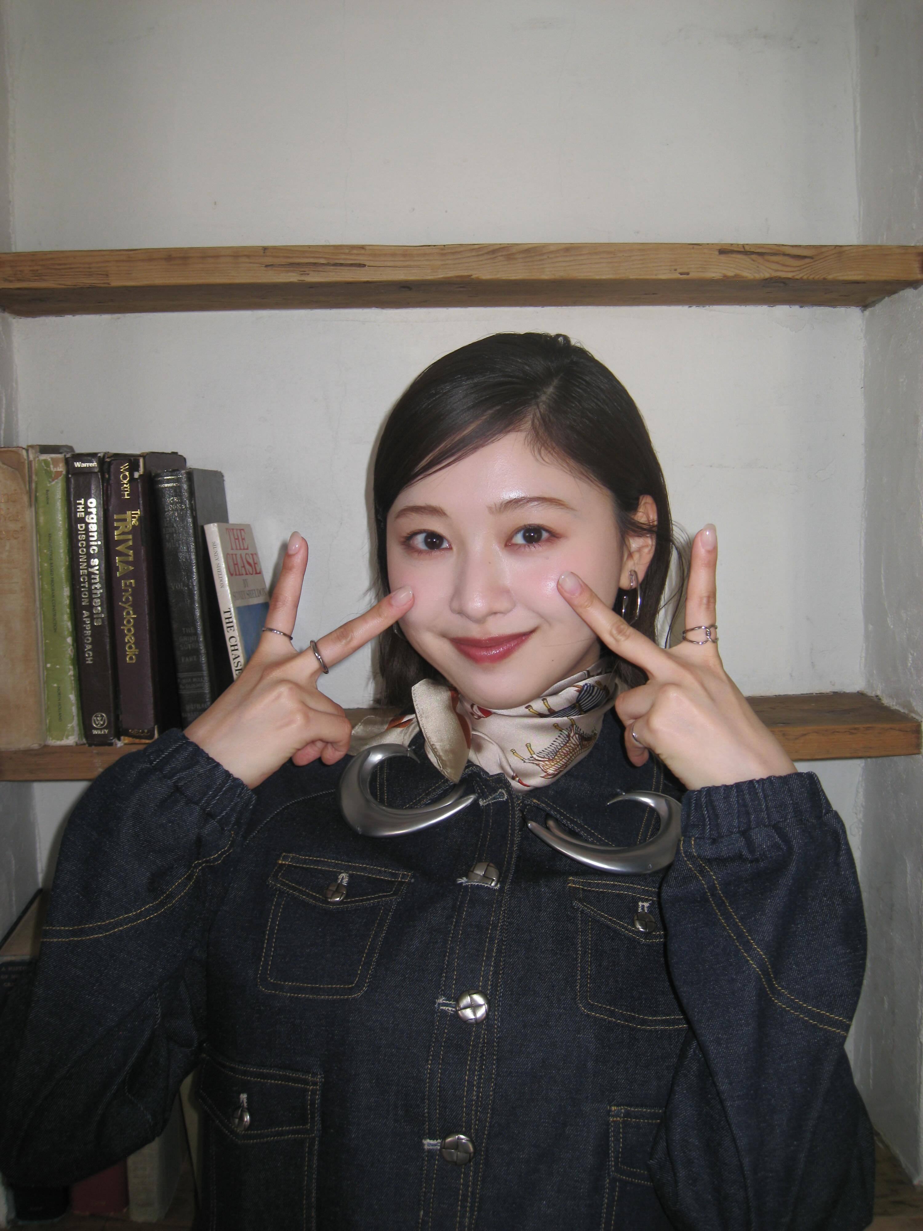 富田鈴花「😉-☆̖́-」suzygram