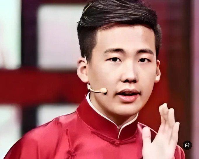 郭麒麟爆红后，给远在日本的生母胡中惠打电话说：妈，我现在有钱了，你别在日本打工了