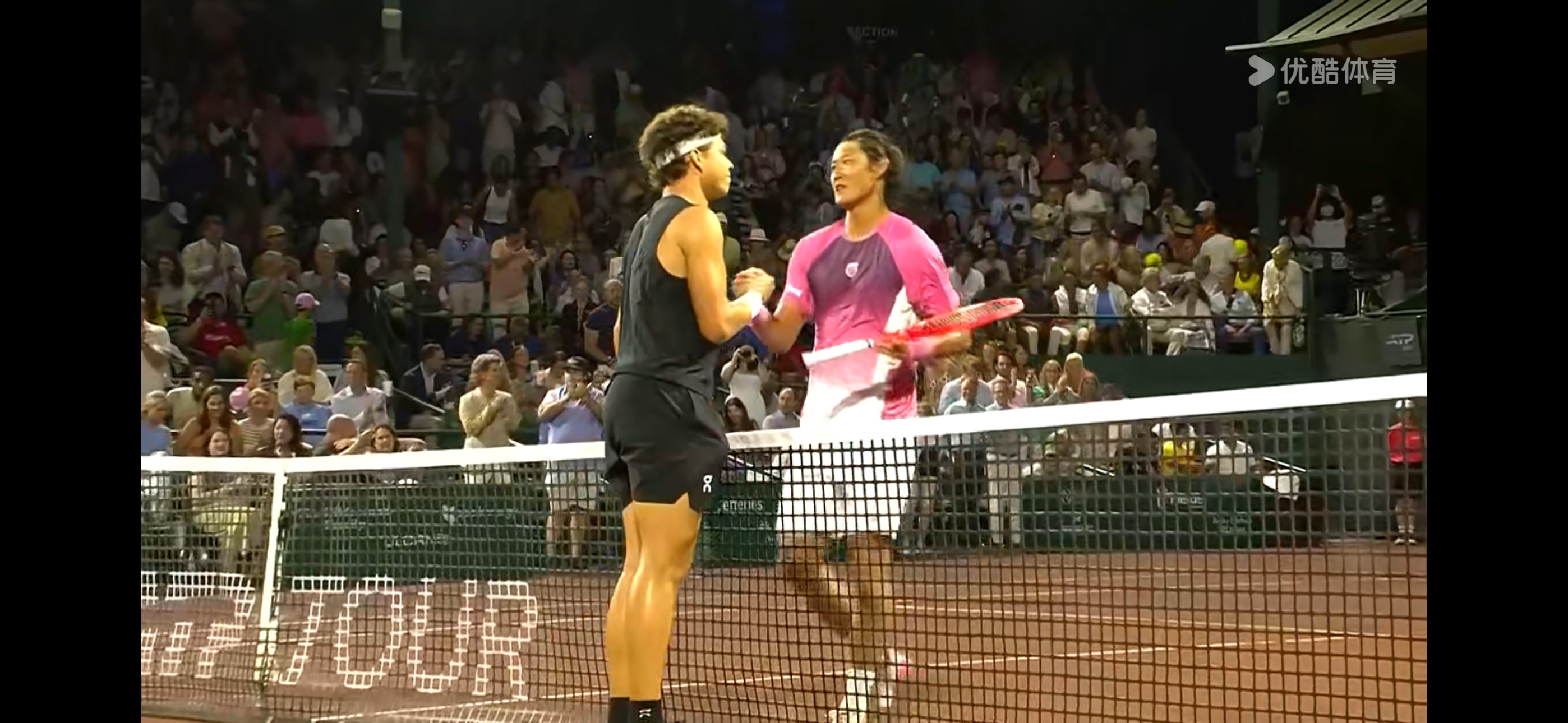 张之臻双抢七憾负头号种子谢尔顿，止步休斯顿第二轮。张哥红土还是很有实力，不过第一