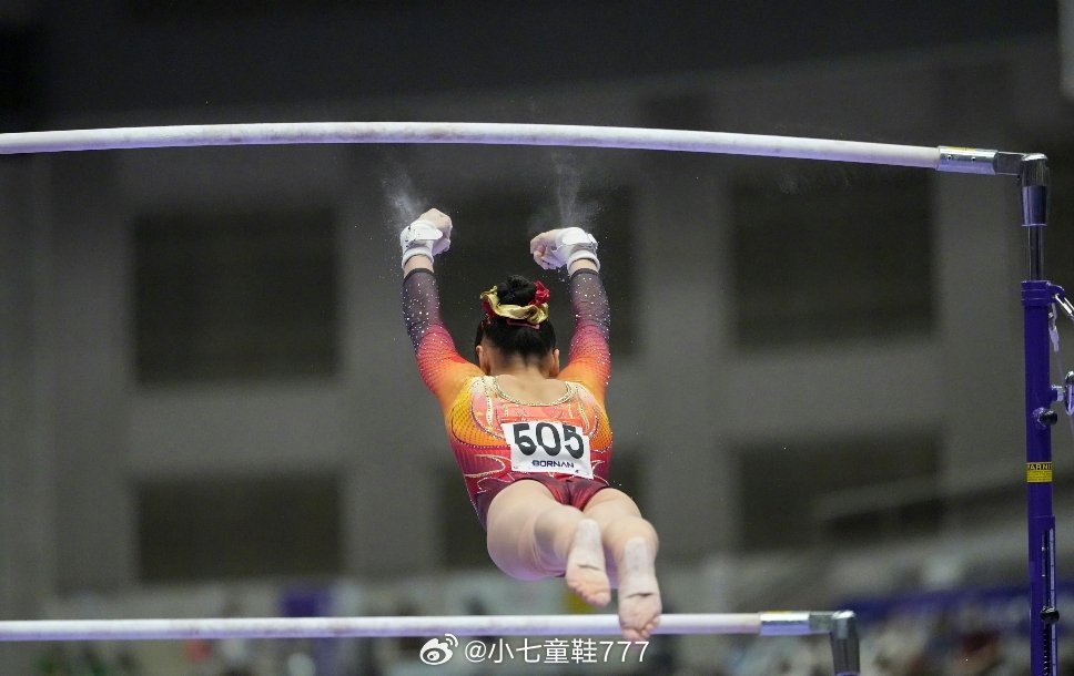 中国体操女团夺金2026年亚运会体操女团决赛，中国队柯沁沁、张清颖、邱祺缘、张怡