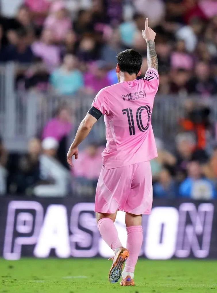 2025年世界足坛进球贡献最多的球员：莱昂内尔·梅西-62基利安·姆巴佩