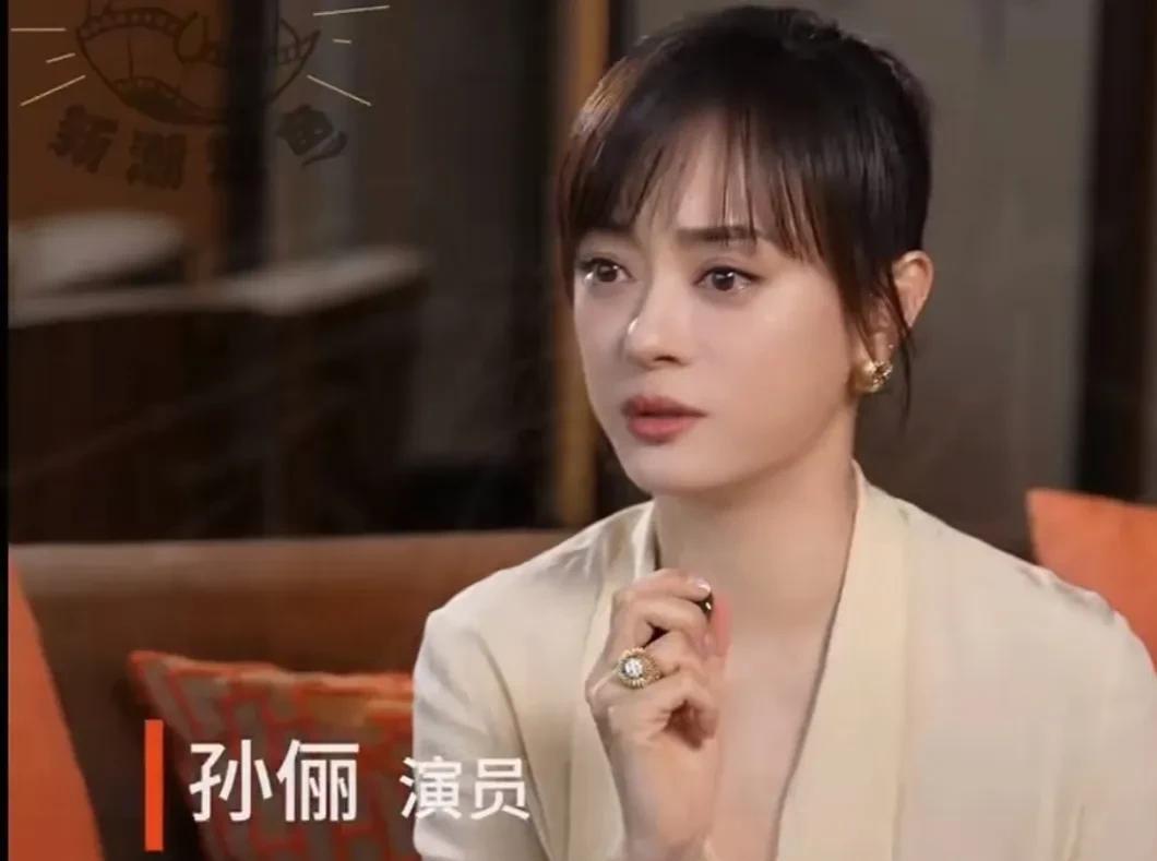 演员孙俪说：“在《蛮好的人生》中，是我和董子健的第一次合作，我觉得他太适合薛晓舟