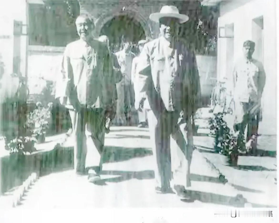 1958年7月，全国人民代表大会常务委员会委员长朱德同志视察兰州雁滩公园，时任甘