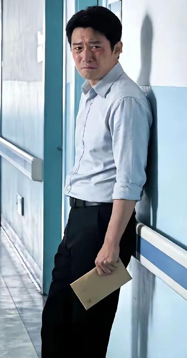 我拒给妹妹捐骨髓后，全家骂我冷血，半年后妹妹走了，我收到她的遗书：哥，对不起，我