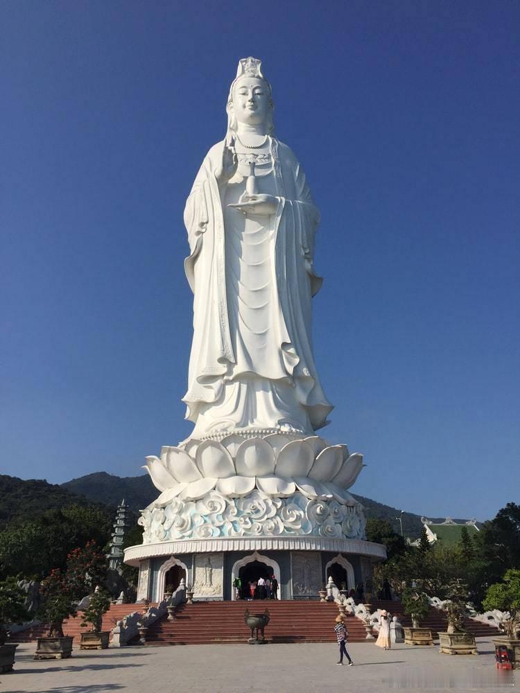 留下你的心愿，观世音菩萨加持保佑，月底愿望必得遂。灵，灵，灵！​​​